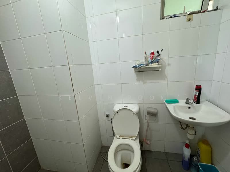 Service Residence for Sale at De Centrum Residences - Kelvin Pook - PropertyGuru.com.my