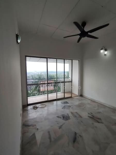 Condominium for Sale at D' Tinggian Suasana - Arbain Mahmood - Balcony - PropertyGuru.com.my