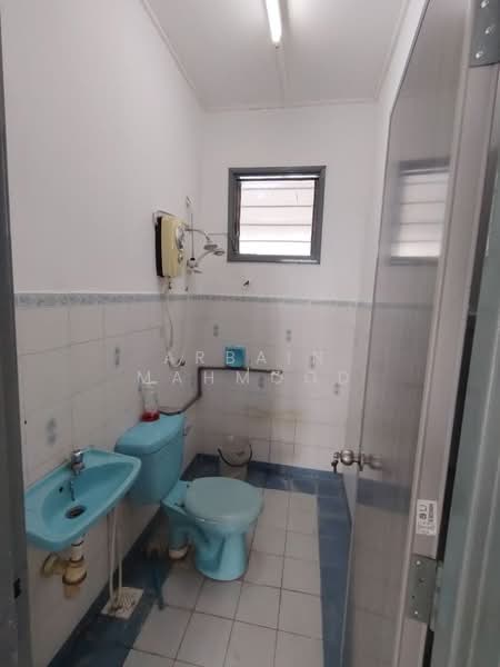 Condominium for Sale at D' Tinggian Suasana - Arbain Mahmood - Bathroom - PropertyGuru.com.my