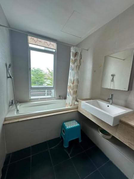 Condominium for Rent at BayStar Condominium - Xinnee . - Bathroom - PropertyGuru.com.my