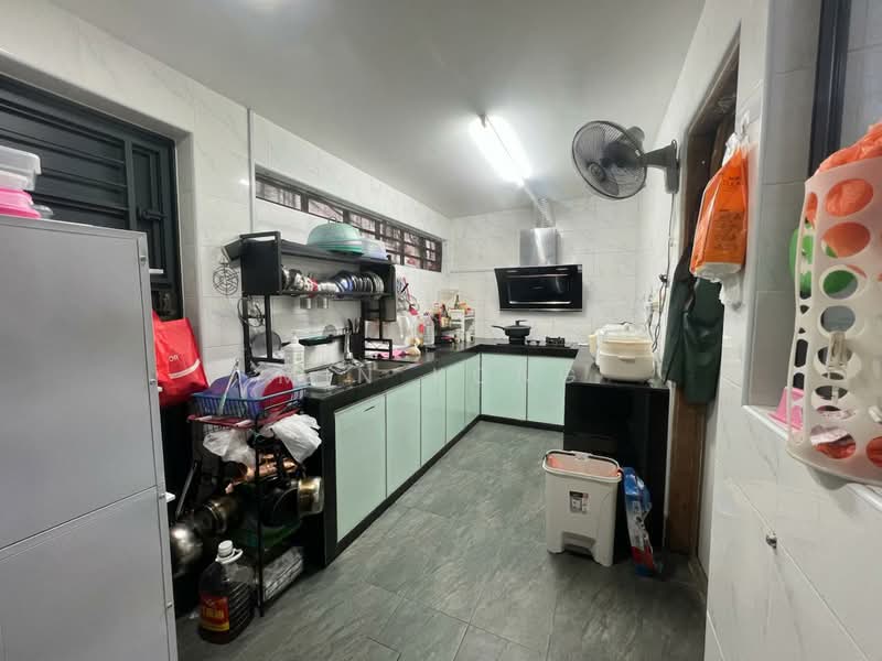 2-storey Terraced House for Sale in Taman Mount Austin (Tebrau) - Min Kong - Kitchen - PropertyGuru.com.my