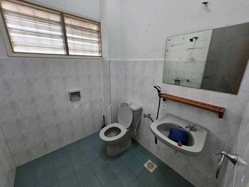 Rumah Teres 2 Tingkat untuk Disewa di Subang Jaya (Selangor) - Kelvin Ho - Bathroom - PropertyGuru.com.my