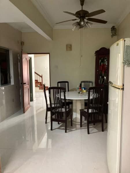 2-storey Terraced House for Sale in Sungai Buloh (Selangor) - Tommy Lim - Dining Room - PropertyGuru.com.my