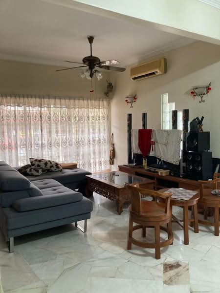 2-storey Terraced House for Sale in Sungai Buloh (Selangor) - Tommy Lim - Living Room - PropertyGuru.com.my