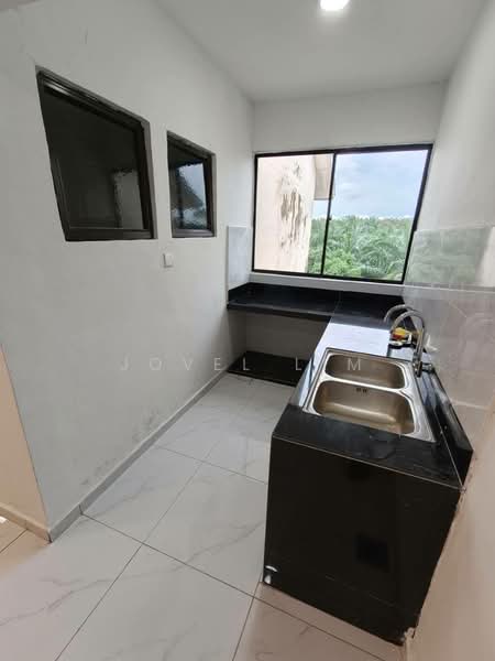 Flat for Sale at Taman Plentong Utama - Jovel Lim - Kitchen - PropertyGuru.com.my