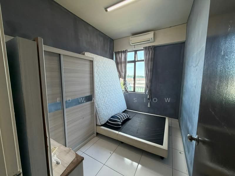 Service Residence for Sale at Sky Gardens Residences - Edward Siow - Bedroom - PropertyGuru.com.my