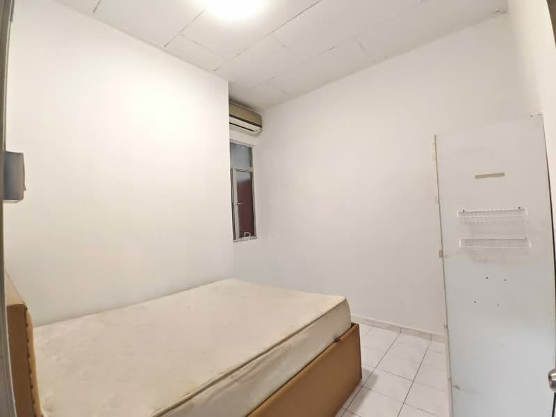 Rumah Teres 1 Tingkat untuk Disewa di Tebrau (Johor) - Edward Siow - Bedroom - PropertyGuru.com.my