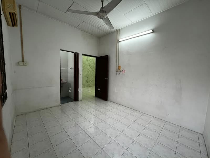 2-storey Terraced House for Sale in Taman Bersatu (Kulai) - Zoey Lee - PropertyGuru.com.my