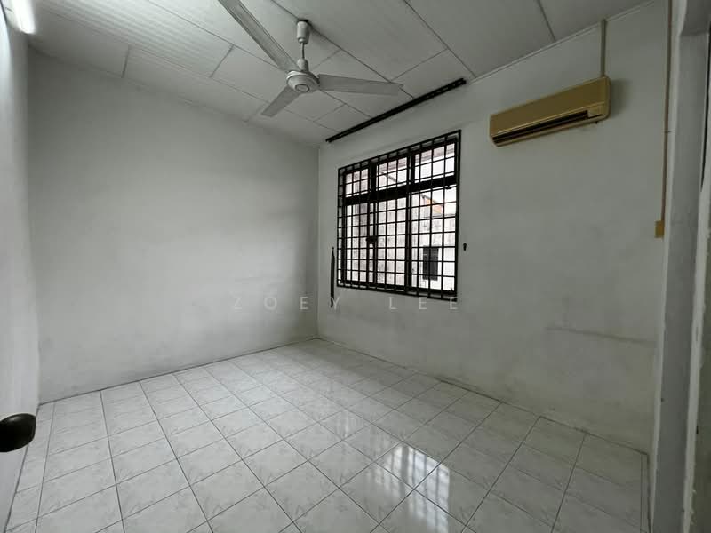 2-storey Terraced House for Sale in Taman Bersatu (Kulai) - Zoey Lee - PropertyGuru.com.my