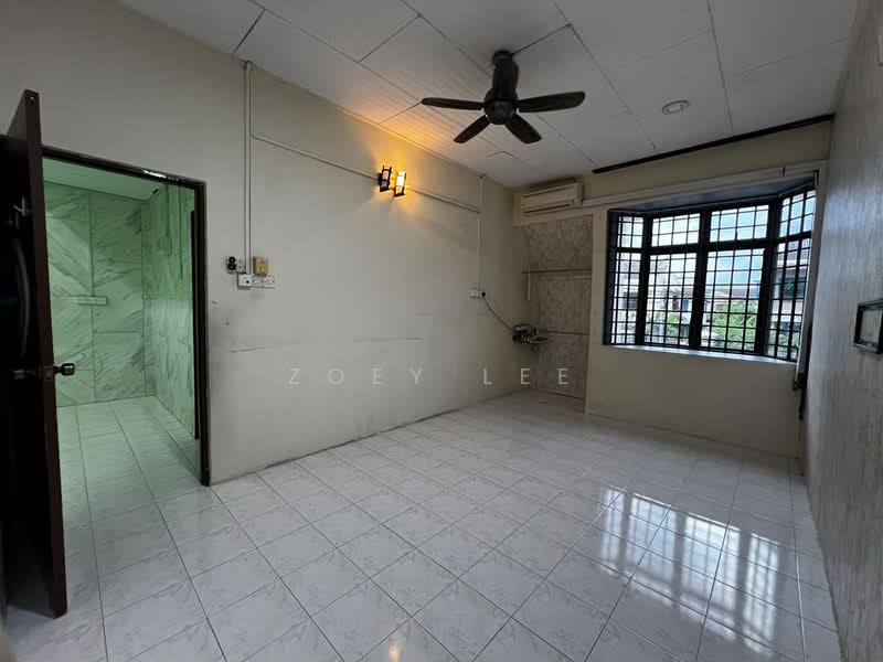 2-storey Terraced House for Sale in Taman Bersatu (Kulai) - Zoey Lee - PropertyGuru.com.my