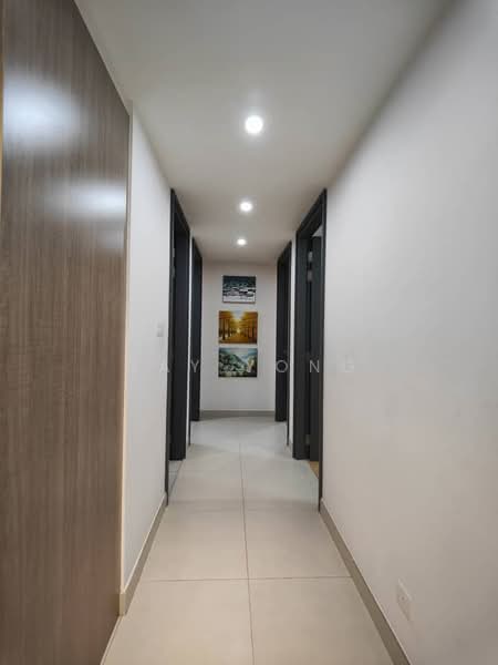 Condominium for Rent at Residensi Sefina Mont Kiara - Jay Yong - Corridor - PropertyGuru.com.my