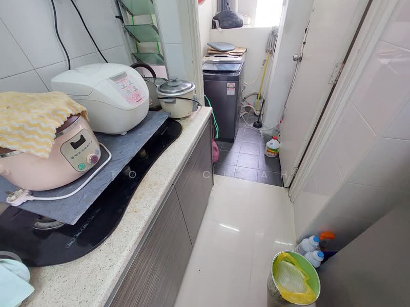Kondominium untuk Dijual di Boulevard Condominium (BLVD) - Tony Cheah - Kitchen - PropertyGuru.com.my