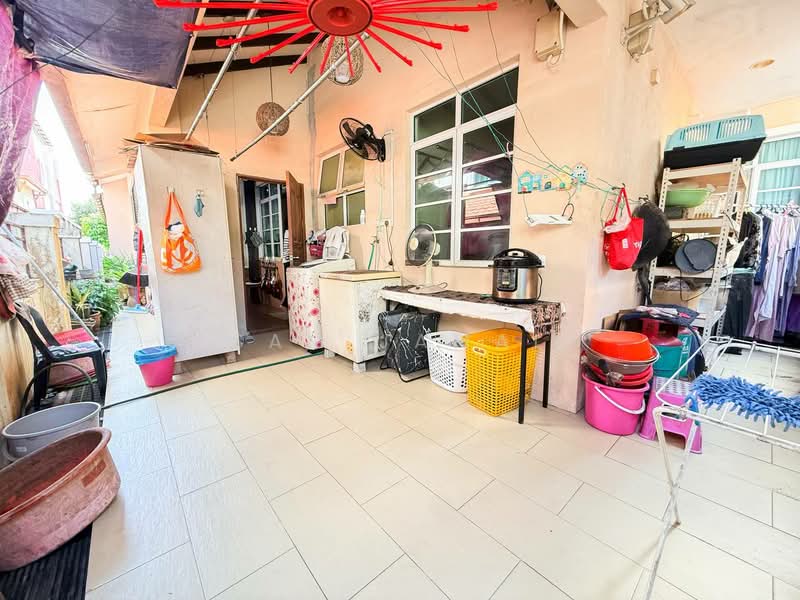 Semi-Detached House for Sale in Taman Setia Balakong (Balakong) - Sam Jamal - Exterior - PropertyGuru.com.my