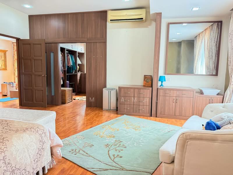 Semi-Detached House for Sale in Taman Setia Balakong (Balakong) - Sam Jamal - Bedroom - PropertyGuru.com.my