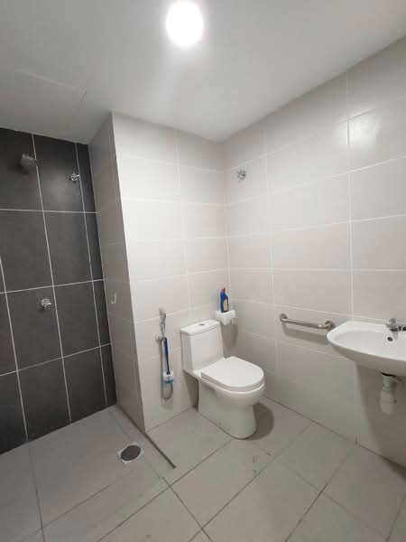 Rumah Bandar untuk Disewa di Bandar Meru Prima (Ipoh Premier City) (Ipoh) - Jeff Tan - Bathroom - PropertyGuru.com.my