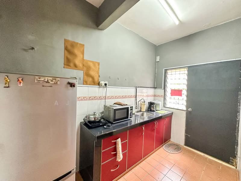 2-storey Terraced House for Sale in Seksyen 32, Kemuning Green Ville (Shah Alam) - Ajwad Azizan - PropertyGuru.com.my