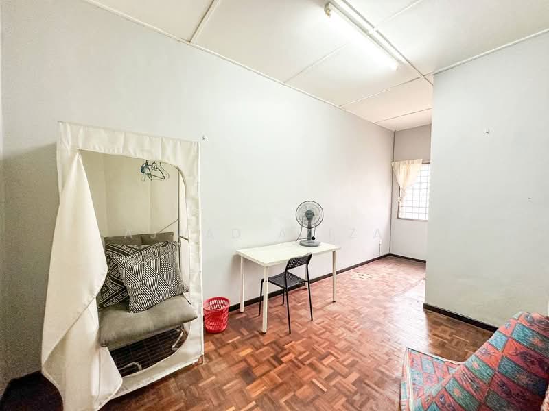 2-storey Terraced House for Sale in Seksyen 32, Kemuning Green Ville (Shah Alam) - Ajwad Azizan - PropertyGuru.com.my