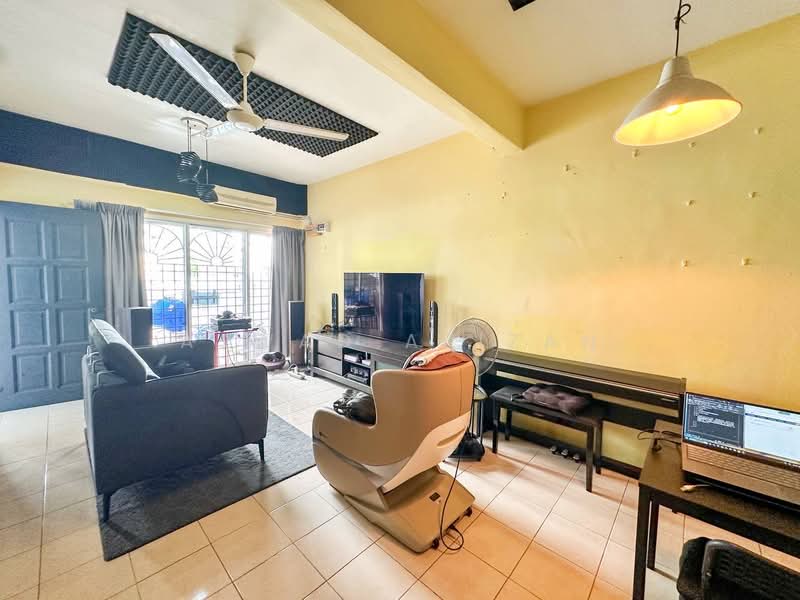 2-storey Terraced House for Sale in Seksyen 32, Kemuning Green Ville (Shah Alam) - Ajwad Azizan - PropertyGuru.com.my
