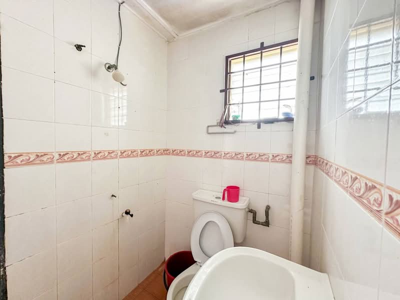 2-storey Terraced House for Sale in Seksyen 32, Kemuning Green Ville (Shah Alam) - Ajwad Azizan - PropertyGuru.com.my