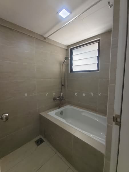 Kondominium untuk Disewa di Desa Kudalari - Ai Yee Sark - Bathroom - PropertyGuru.com.my