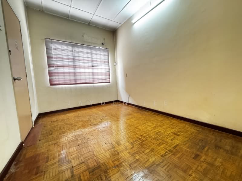2-storey Terraced House for Sale in BANDAR PUCHONG JAYA (Puchong) - Jayden Lee - Interior - PropertyGuru.com.my
