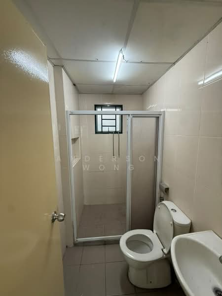 Servis Apartment untuk Disewa di OUG Parklane - Anderson Wong - Bathroom - PropertyGuru.com.my
