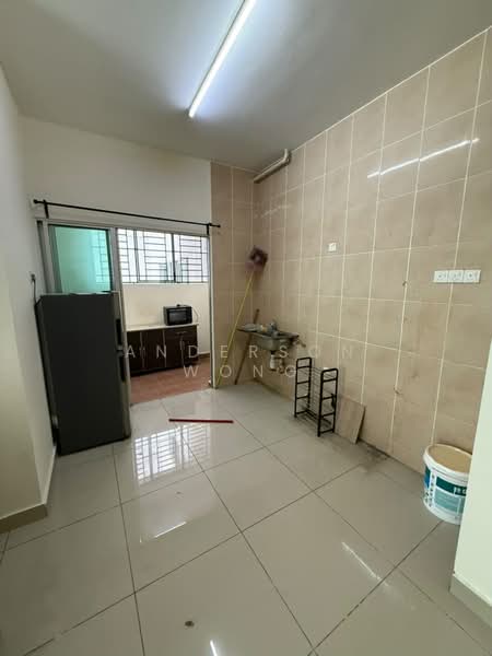 Servis Apartment untuk Disewa di OUG Parklane - Anderson Wong - Kitchen - PropertyGuru.com.my