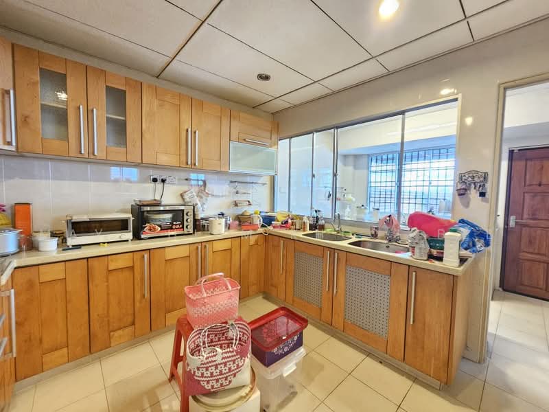 Rumah Teres untuk Dijual di Gelugor (Penang) - May Chiam Khooi Bee - Kitchen - PropertyGuru.com.my