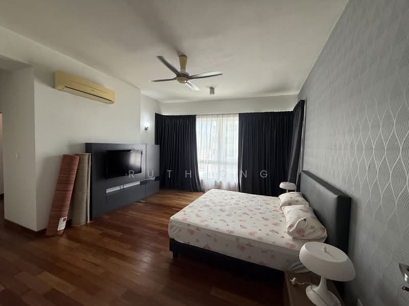 Condominium for Sale at Gurney Paragon - Ruth Ong - Bedroom - PropertyGuru.com.my