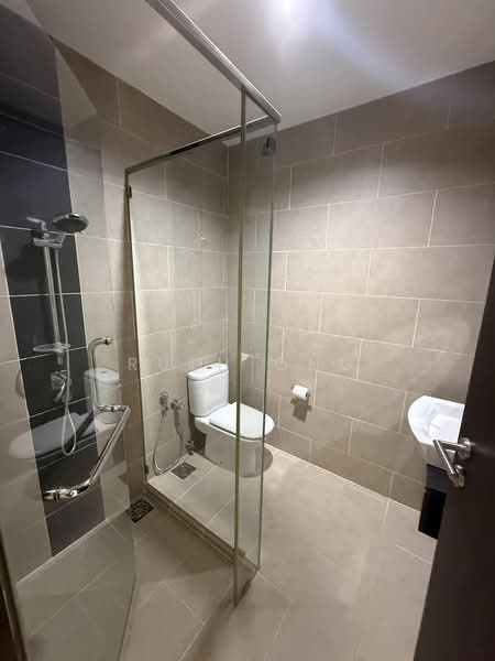 Condominium for Sale at Gurney Paragon - Ruth Ong - Bathroom - PropertyGuru.com.my