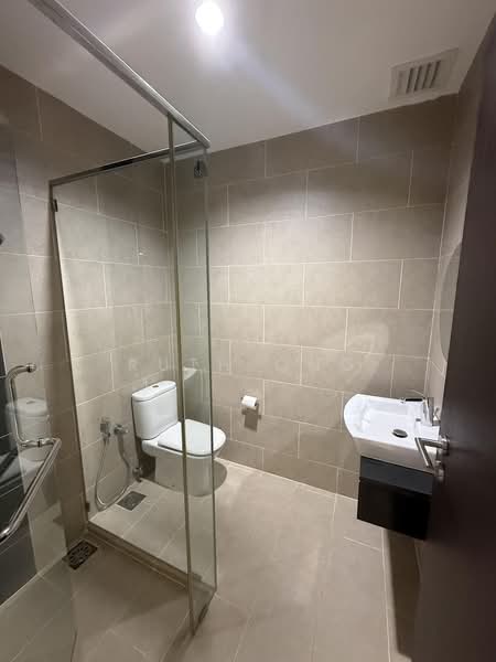 Condominium for Sale at Gurney Paragon - Ruth Ong - Bathroom - PropertyGuru.com.my