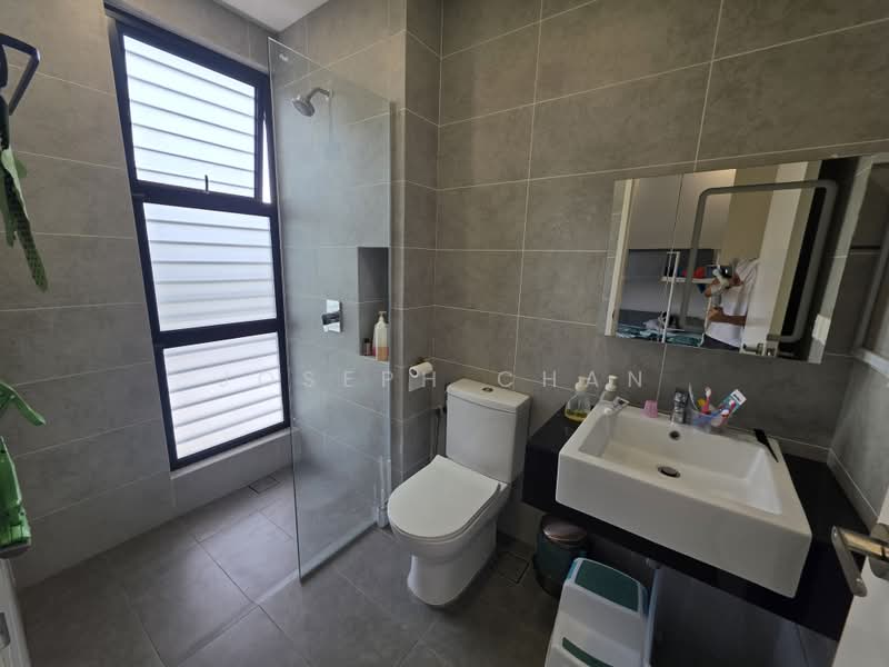 Semi-Detached House for Sale in Setia Alam (Selangor) - Joseph Chan - Bathroom - PropertyGuru.com.my