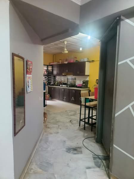 Apartment for Sale at Makmur Apartment - Mr Zack - Kitchen - PropertyGuru.com.my
