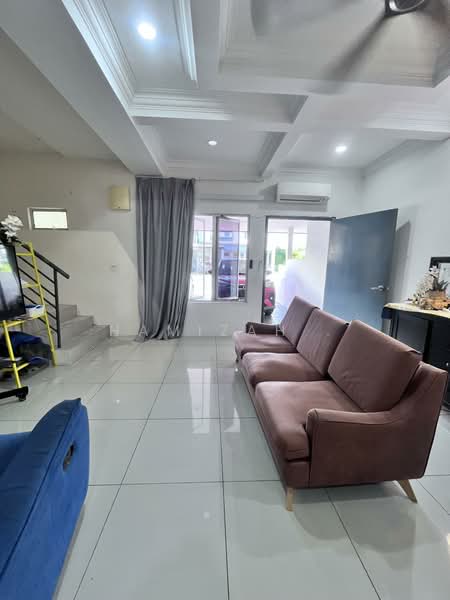 Rumah Teres 2 Tingkat untuk Dijual di Cybersouth (Dengkil) - Hamizah . - Living Room - PropertyGuru.com.my