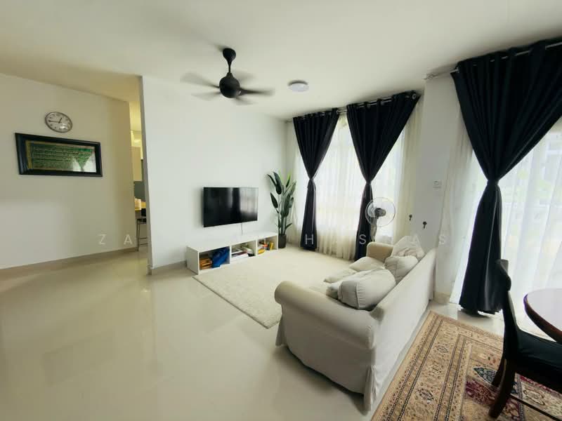 Bungalow for Sale in Bandar Tasik Senangin (Lenggeng) - Zaharah Hasnas - Living Room - PropertyGuru.com.my