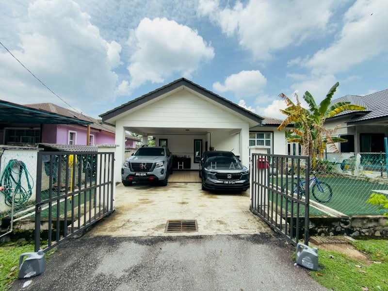 Bungalow for Sale in Bandar Tasik Senangin (Lenggeng) - Zaharah Hasnas - Exterior - PropertyGuru.com.my