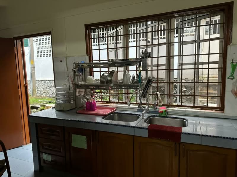 2-storey Terraced House for Sale in Usj 17 (Subang Jaya) - Kenneth Tan - Kitchen - PropertyGuru.com.my