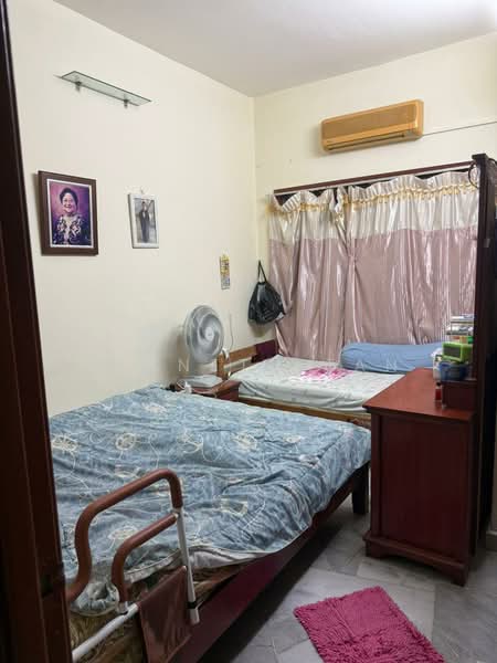 2-storey Terraced House for Sale in Usj 17 (Subang Jaya) - Kenneth Tan - Bedroom - PropertyGuru.com.my