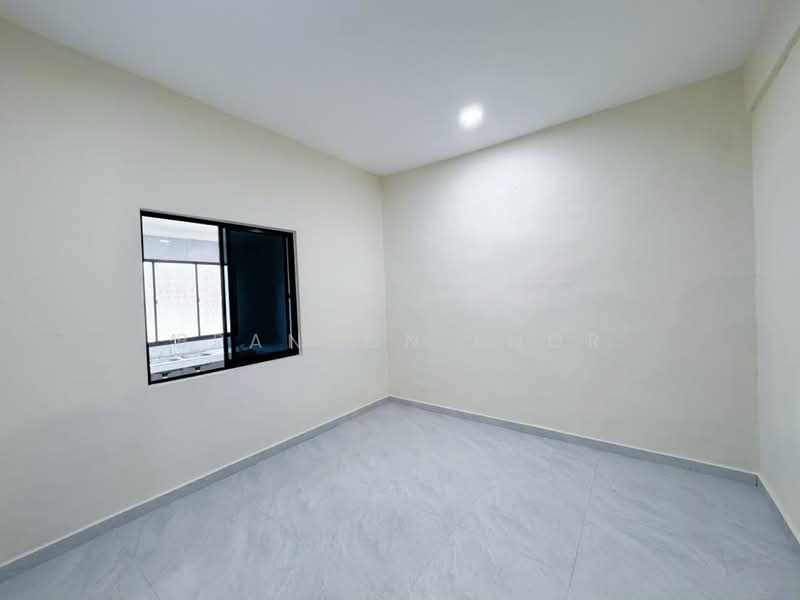 1-storey Terraced House for Sale in Taman Puteri Wangsa (Ulu Tiram) - Brandon Khor - PropertyGuru.com.my