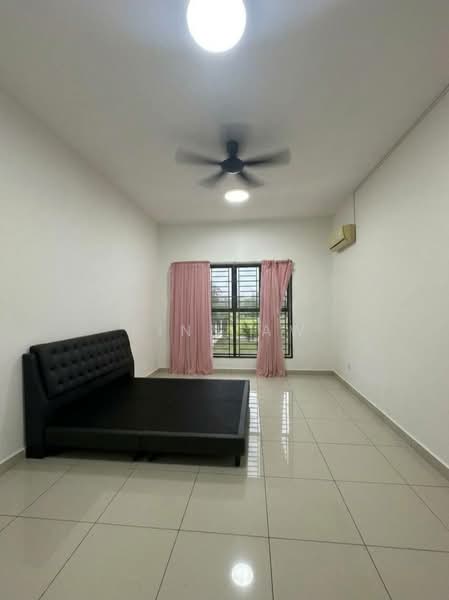 Rumah Teres 2 Tingkat untuk Dijual di Taman Mutiara Mas (Skudai) - Finn Aw - Bedroom - PropertyGuru.com.my