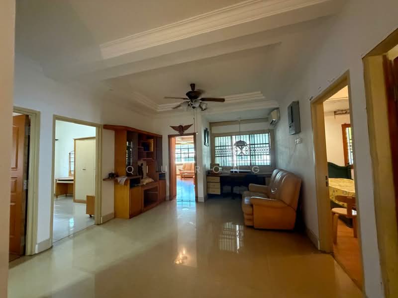 Rumah Teres 2 Tingkat untuk Dijual di Taman Maju (Batu Pahat) - Qiu Rong - Living Room - PropertyGuru.com.my