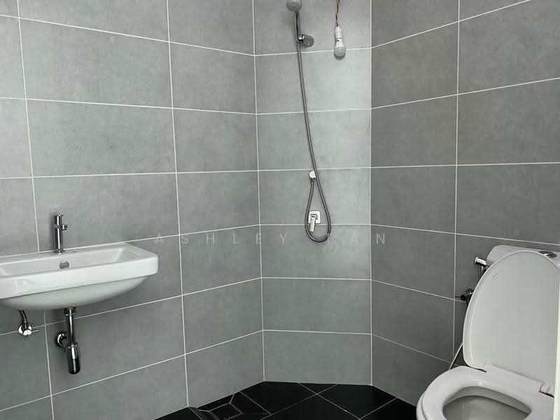 Terraced House for Sale in Bandar Cassia (Batu Kawan) - Ashley Tan - Bathroom - PropertyGuru.com.my