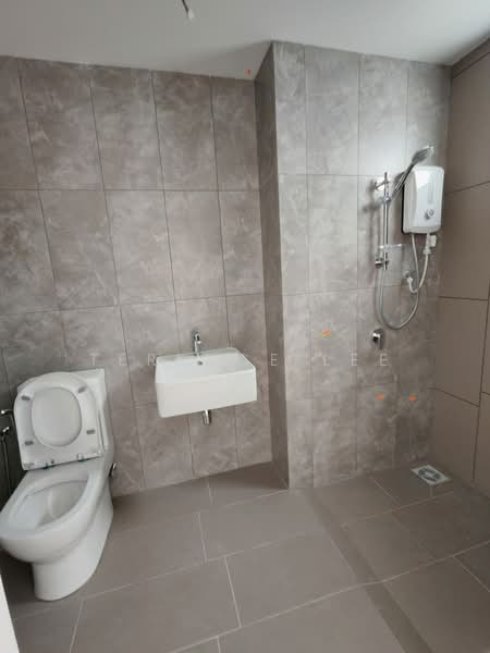 Kondominium untuk Disewa di Tuai Residence - Terence Lee - Bathroom - PropertyGuru.com.my