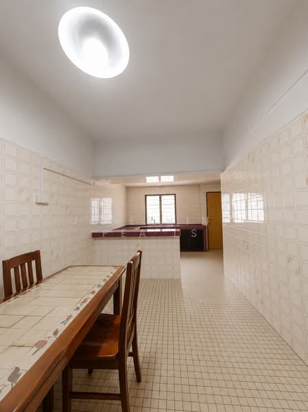 Rumah Teres 2 Tingkat untuk Disewa di Taman Taynton View (Cheras) - Josephine Pea LS - Kitchen - PropertyGuru.com.my