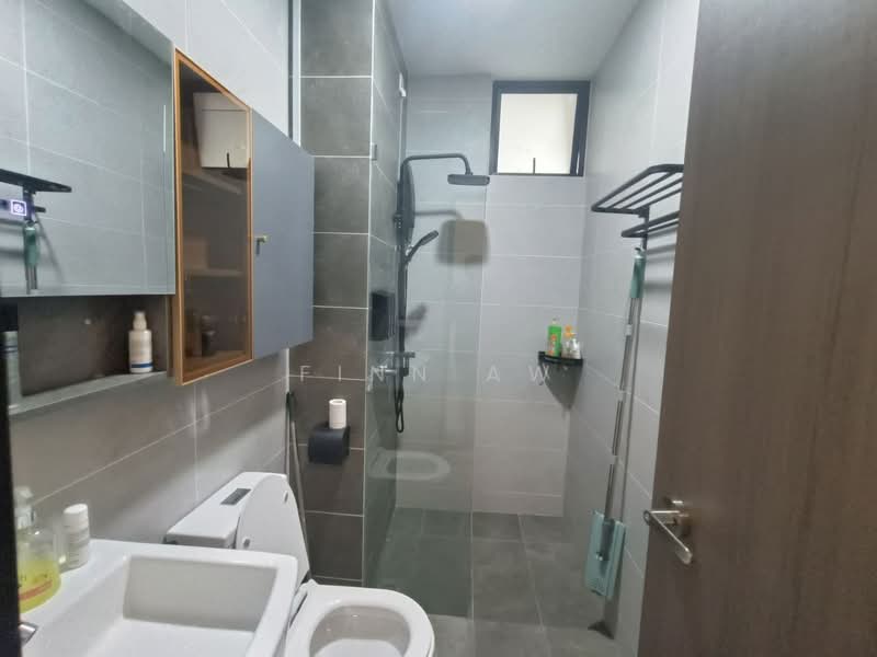 Service Residence for Sale at Twin Tower Residence - Finn Aw - Bathroom - PropertyGuru.com.my