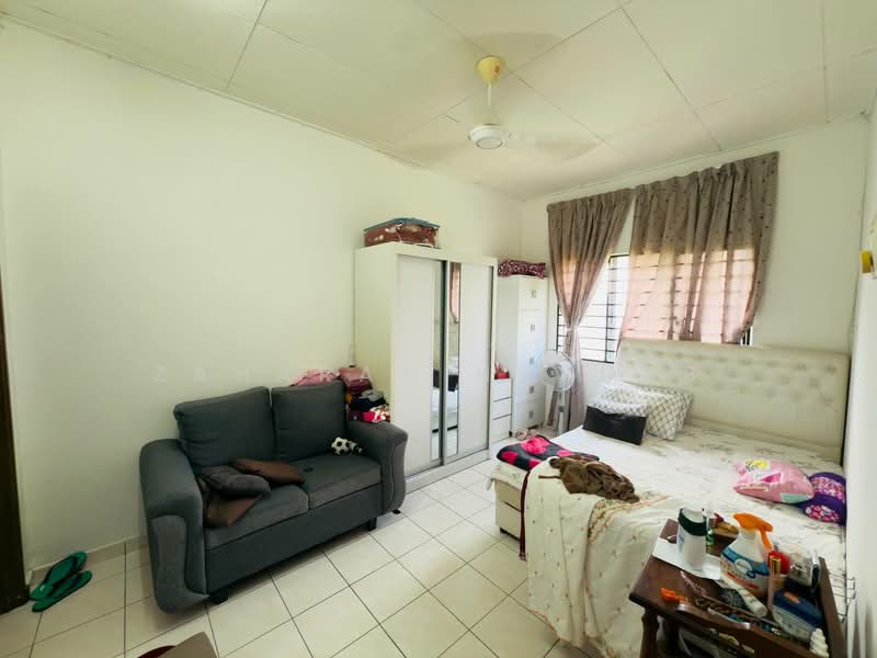 Apartment for Sale at Apartment Sri Hijauan - Zaharah Hasnas - Bedroom - PropertyGuru.com.my