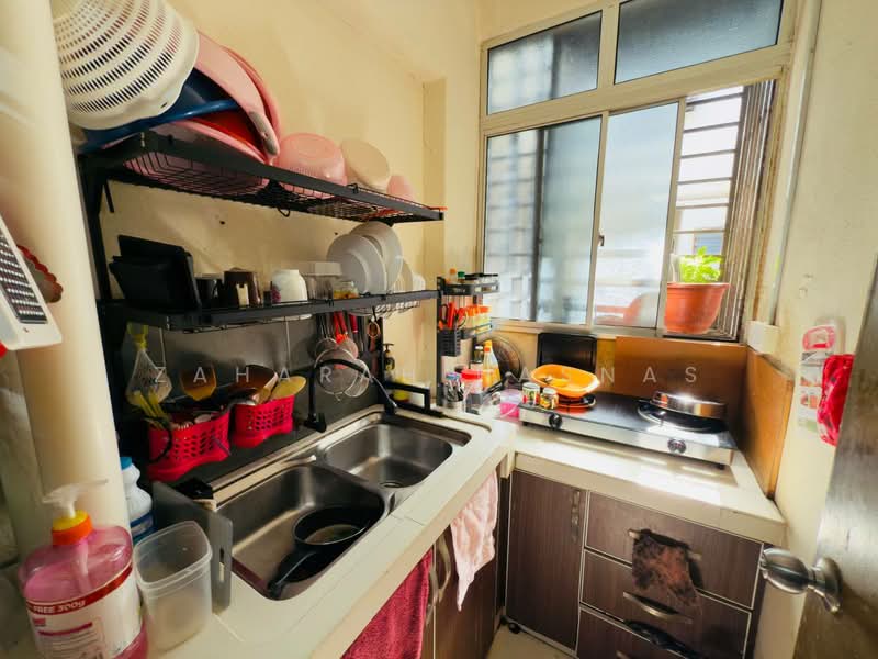 Apartment for Sale at Apartment Sri Hijauan - Zaharah Hasnas - Kitchen - PropertyGuru.com.my
