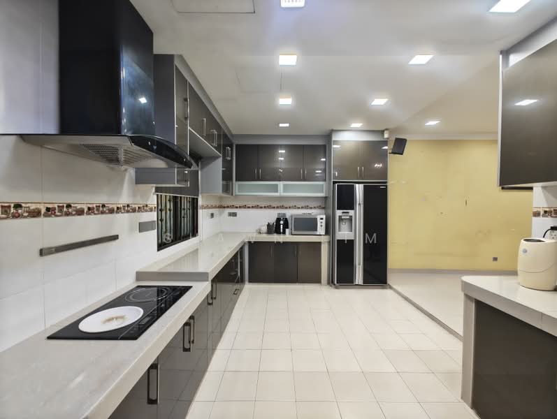 3-storey Terraced House for Sale in Balakong (Selangor) - Shawn Lim - Kitchen - PropertyGuru.com.my