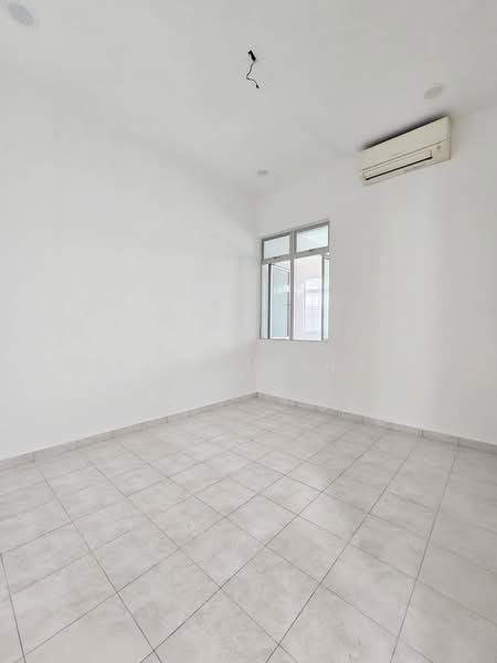 Rumah Teres 2 Tingkat untuk Dijual di Taman Austin Perdana (Tebrau) - Shawn Lim - PropertyGuru.com.my