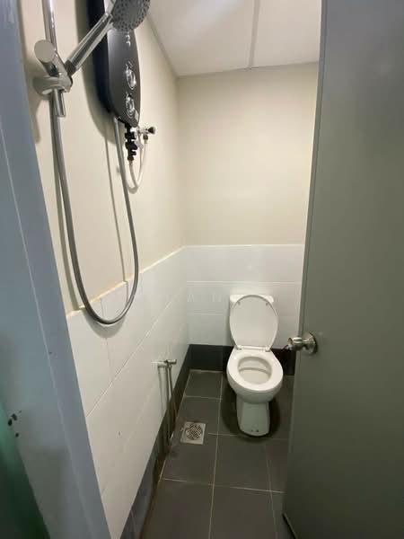 Apartment for Rent at Usj 21 - Chan . - Bathroom - PropertyGuru.com.my